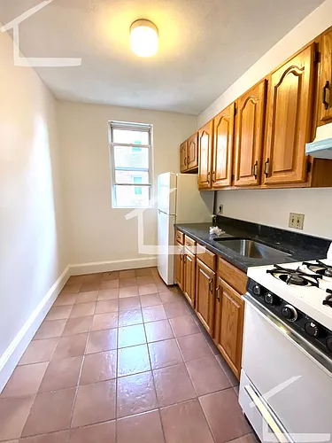 11 Scottfield Rd #4 Photo 1