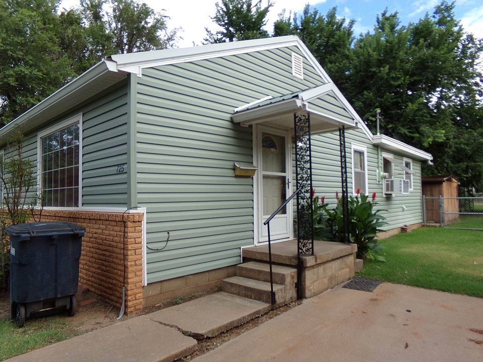 1st image of 725 E Ash Ave