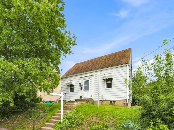 3506 College Ave, Beaver Falls, PA 15010