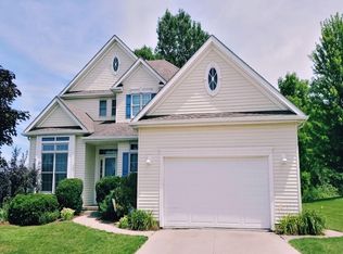 6013 Pebble Creek Dr, Fairview, PA 16415