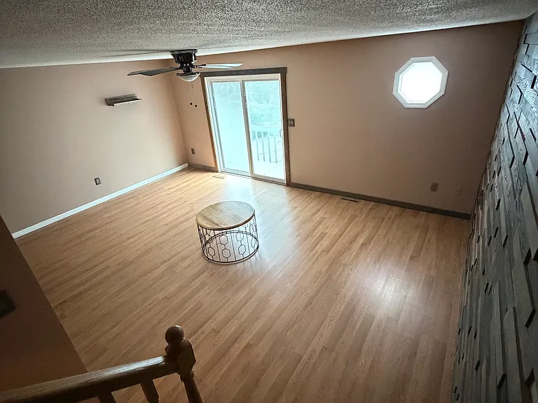 100 Northampton Ln #12 — Photo 8