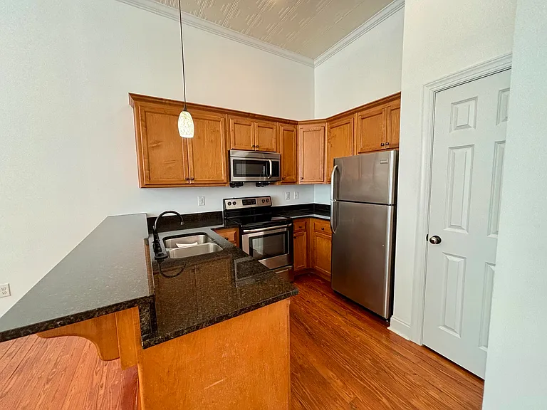 1204 Broad St #4 — Photo 6