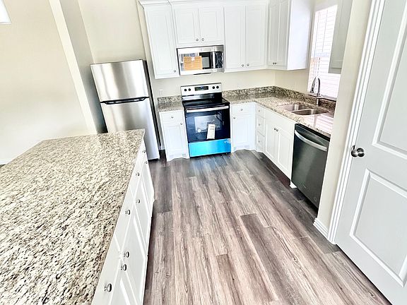 3rd image of 2101 S Bluebonnet Ave