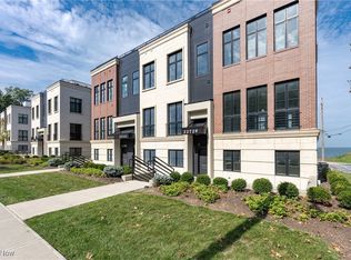 22722 Lake Rd, Rocky River, OH