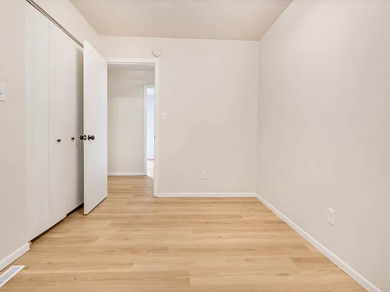 540 Lewis St #E — Photo 10