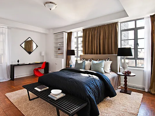 Sold by Sotheby's International Realty | media 9