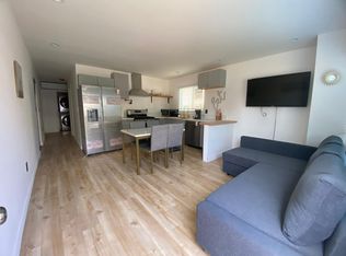833 N Heliotrope Dr, Los Angeles, CA 90029
