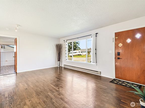 5th image of 2316 7th Street