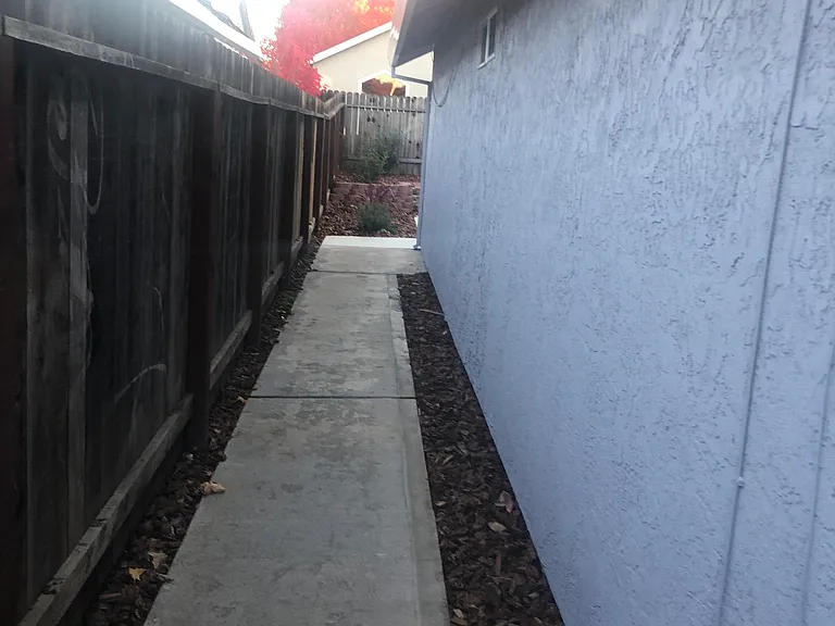 1323 Hidalgo Cir — Photo 15
