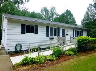 830 Grant St, Fenton, MI 48430