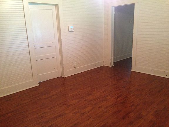 5th image of 350 Highridge Dr