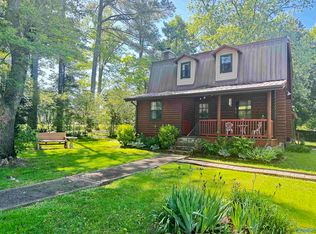 101 9th St W, Grant, AL 35747