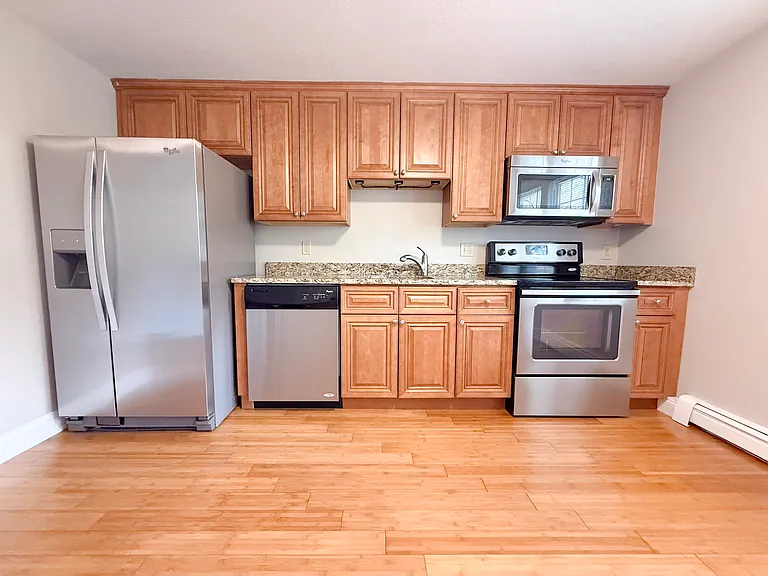 31 Stonehenge Rd #1 — Photo 4