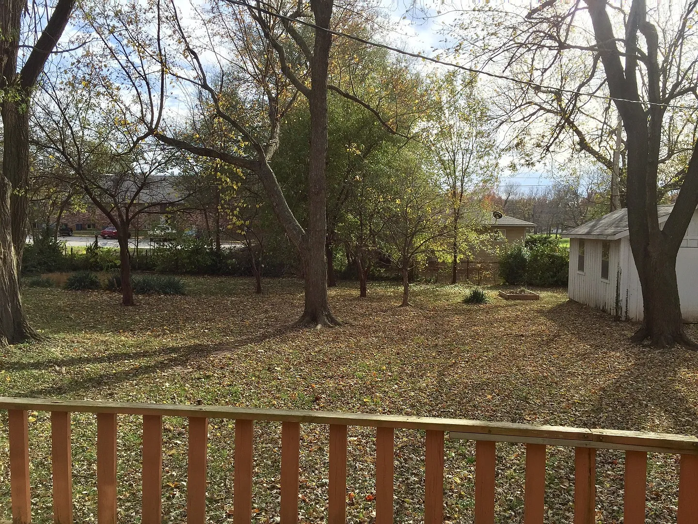 3 Bedroom - 2 Bathroom Home with Fenced in back yard — Photo 2