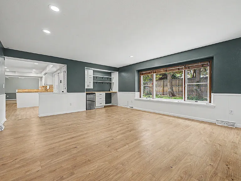 10074 E Lake Dr — Photo 9