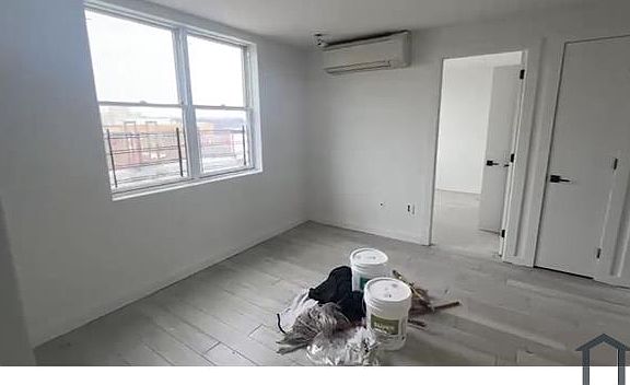 3rd image of 2783 Webb Ave #5A