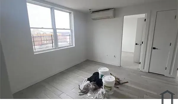2783 Webb Ave #5A — Photo 3