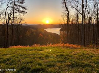 722 Hickory Pointe Ln, Maynardville, TN 37807