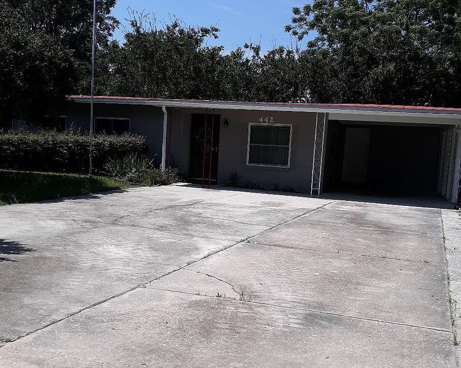 1st image of 442 SE Melrose Way