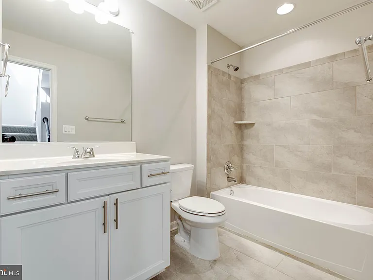 6227 Doctor Patel Dr — Photo 32