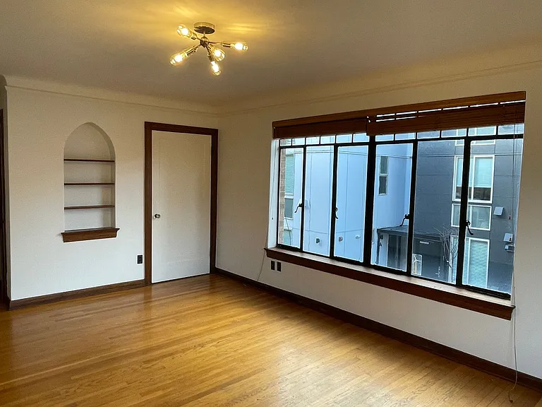 3121 Franklin Ave E #23 — Photo 9
