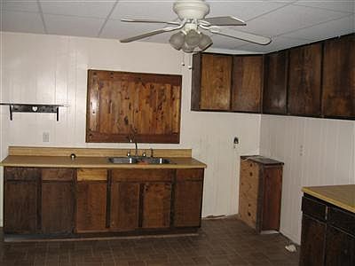 4th image of 690 Canal Drive SE