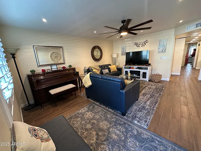 4328 E Capri Ave #180 — Photo 7