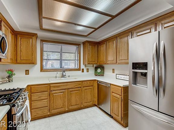 4th image of 7924 Canoe Ln