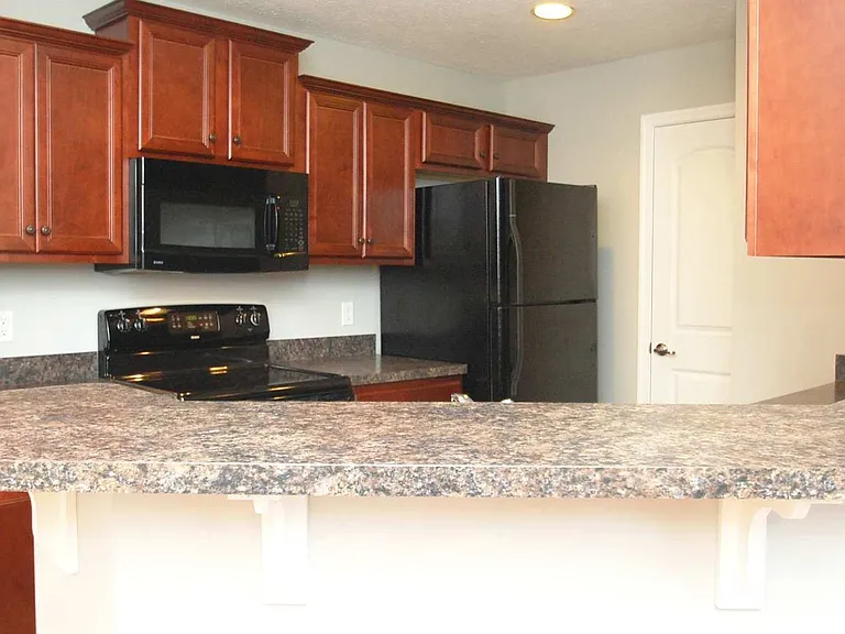 100 Capstone Dr #3 — Photo 11
