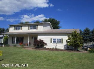 20 Aztec Ln, Williamsport, PA 17701