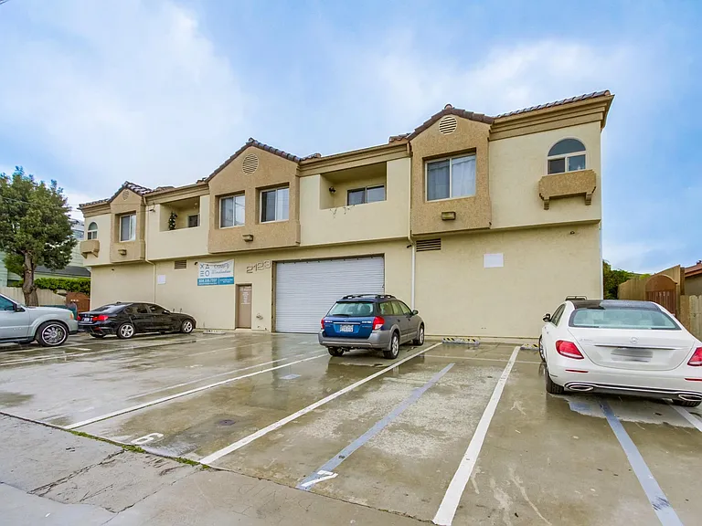 2123 Garnet Ave #5 — Photo 21