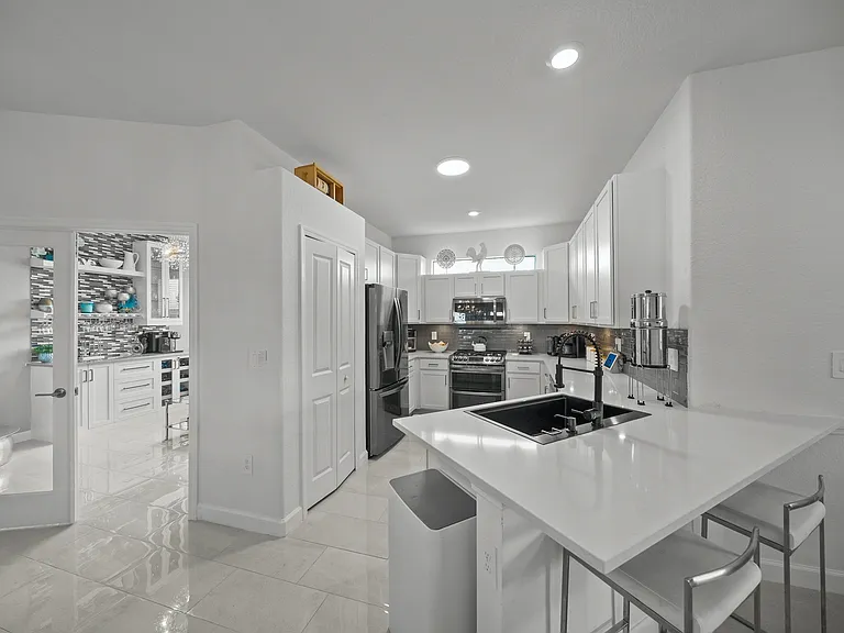 15982 Clear Skies Pl — Photo 10
