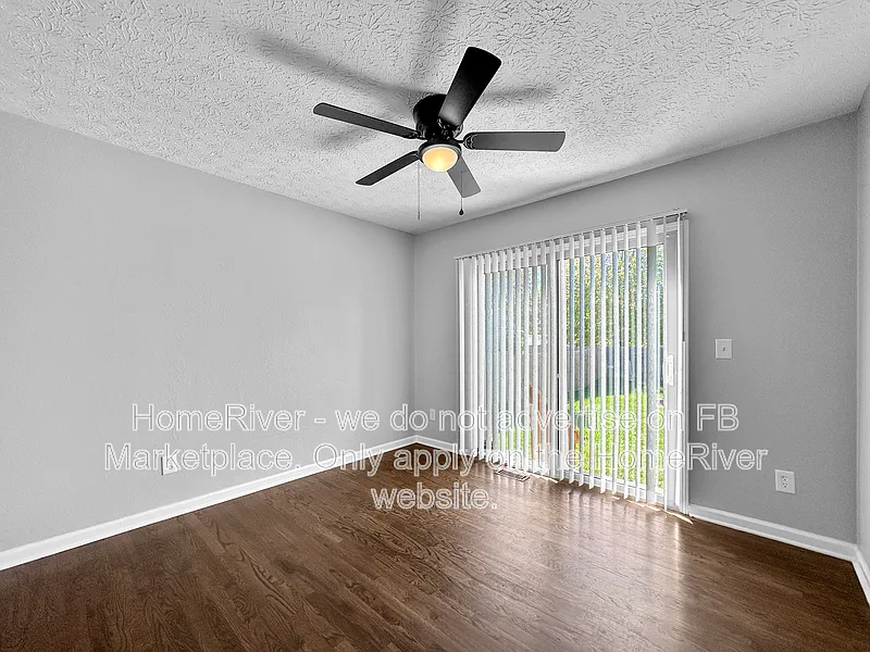 4 bed, 2.5 bath, 1506 sqft, $2,445 — Photo 4