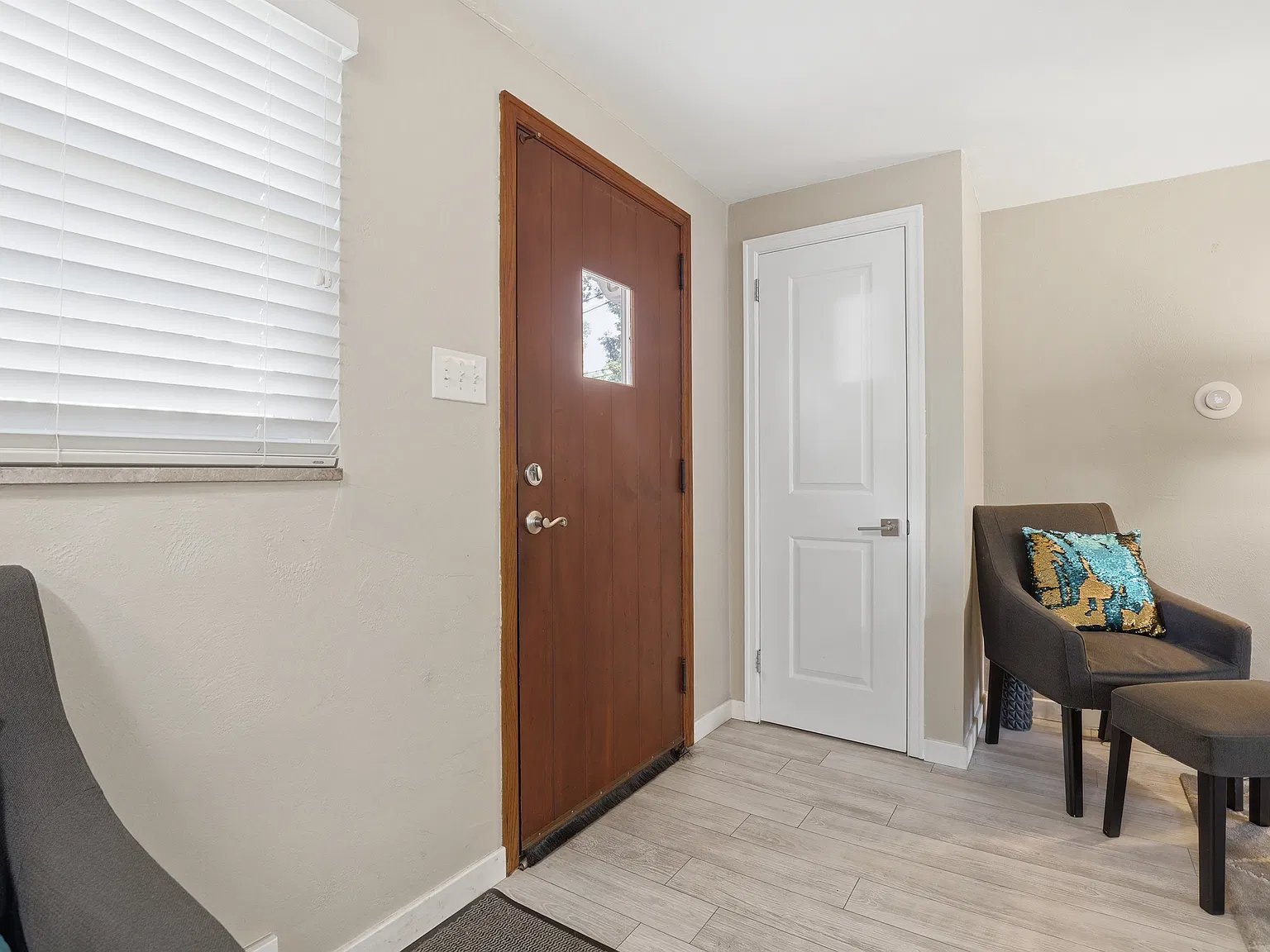 3 bed, 1288 sqft, $2,800 — Photo 2