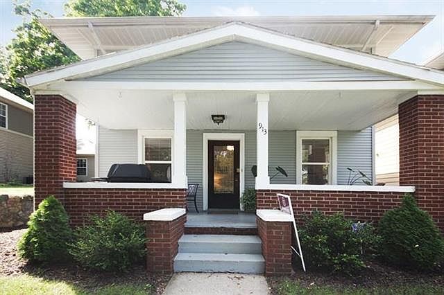 1st image of 913 N Saint Louis Blvd