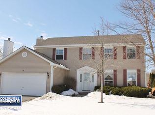 24 Jefferson Ln, Cary, IL 60013