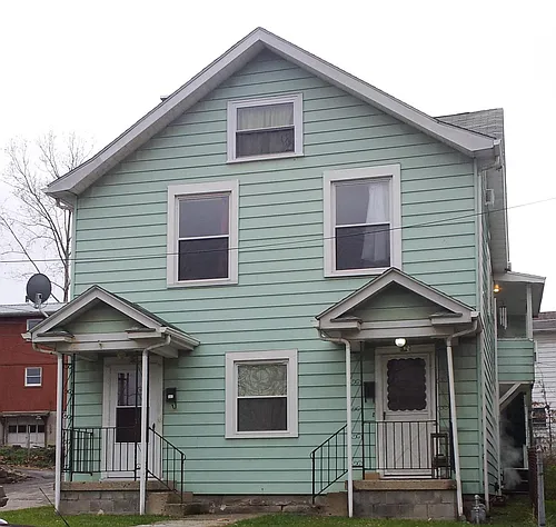 31 1/2 Morrison St Photo 1