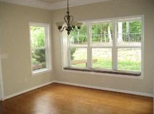 2723 Winding River Dr, Charlotte, NC 28214