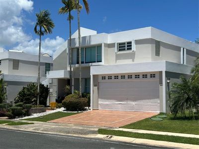 J 26 222 Paseo Del Sol Thebes St, Dorado, PR, 00646