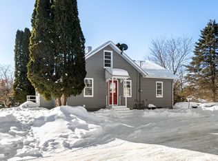 30490 Broadway St, Lindstrom, MN 55045