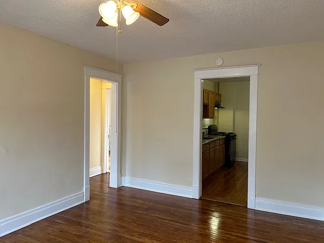 302 Roesch Ave #3 — Photo 5