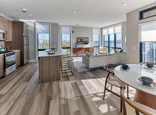 161 Goldsborough Dr #109, Bayonne, NJ 07002