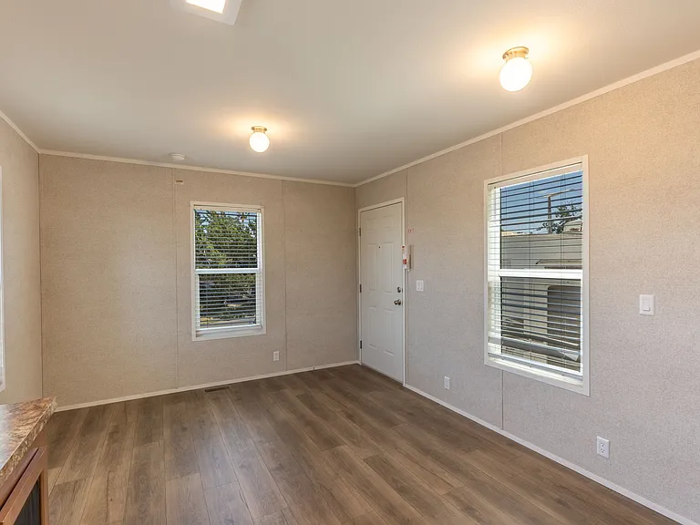 4610 Gateway Rd — Photo 6