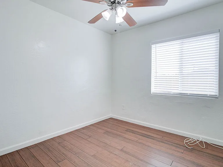 1501 E Roosevelt St #2 — Photo 17