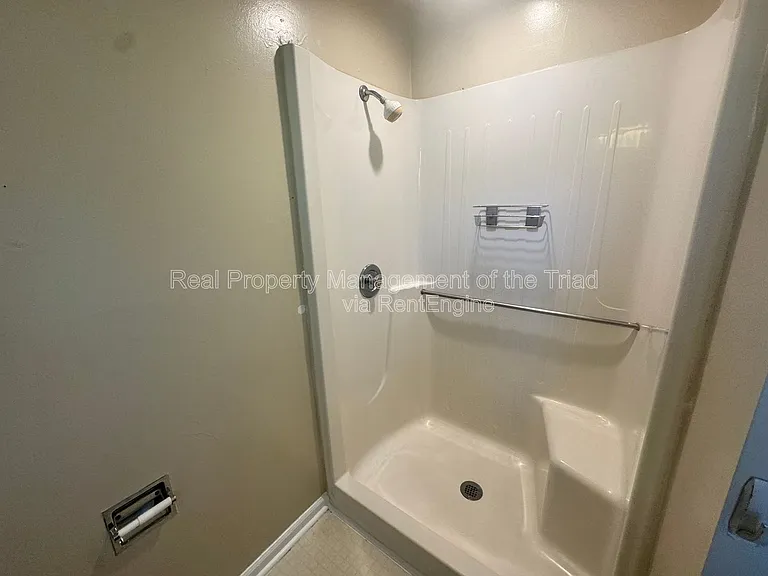 2393 Spicewood Dr — Photo 20