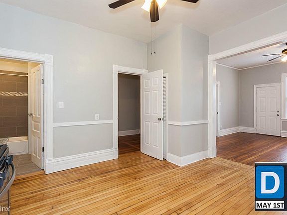 5th image of 1077 N Hermitage Ave
