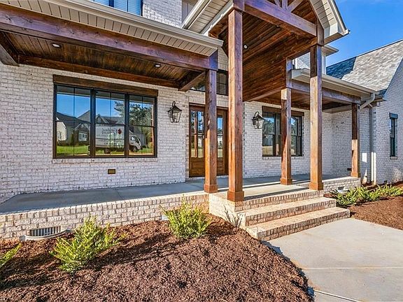 2nd image of 7619 Pemberley Dr