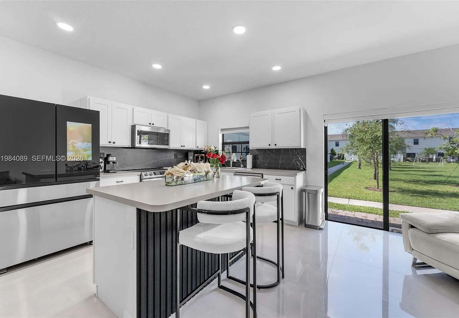 Regal Palm Subdivision — Photo 1