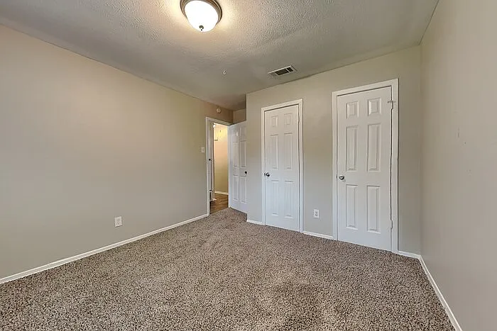 938 Hudson Dr — Photo 15
