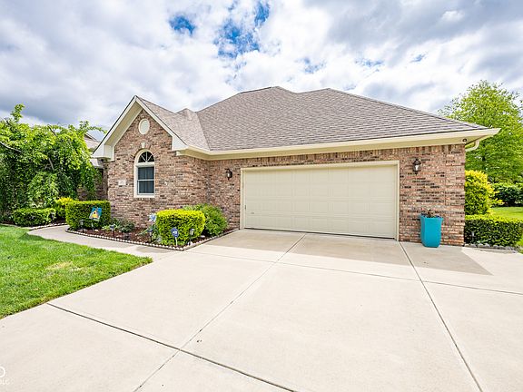 3rd image of 231 Meadowview Ln